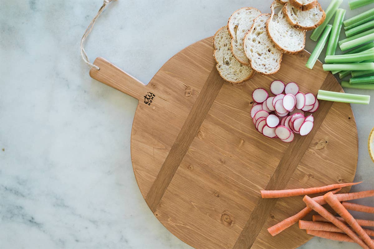 Round Pine Charcuterie Board: Medium