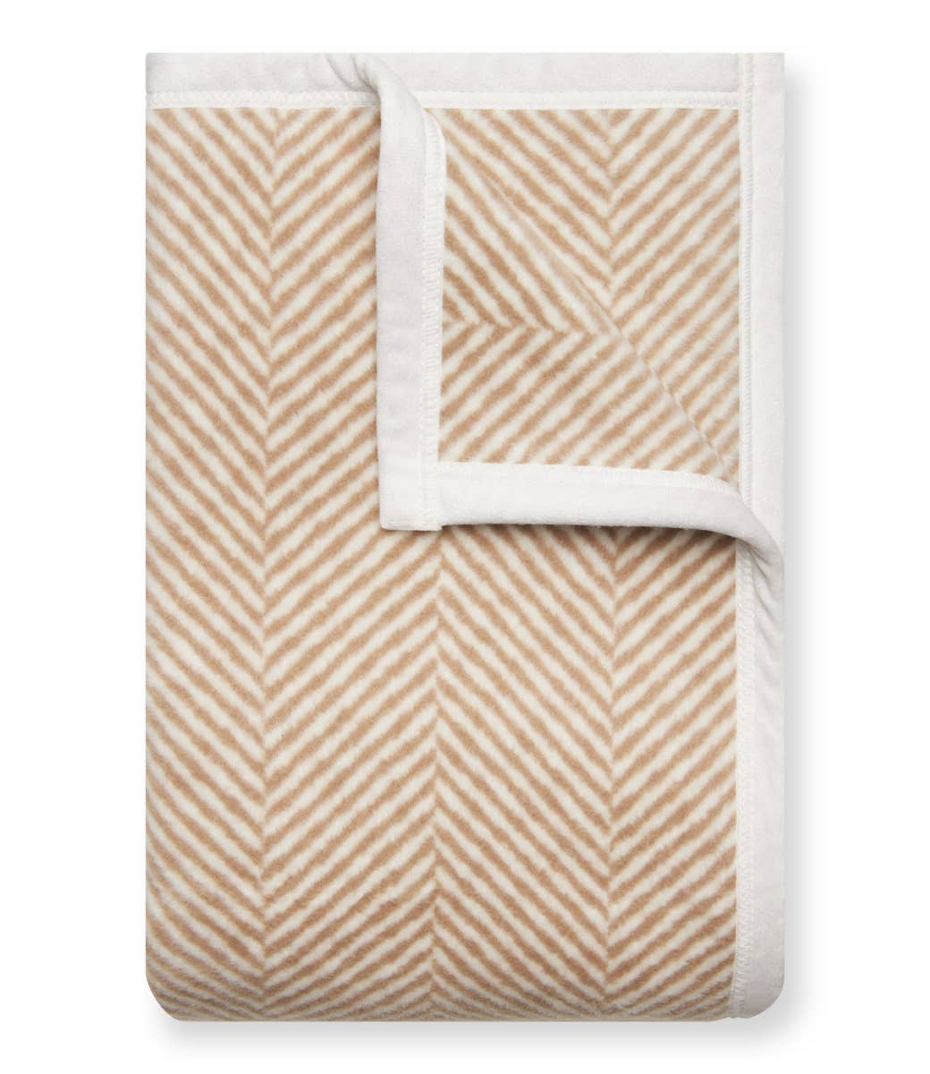 Harborview Herringbone Tan Blanket: Midi